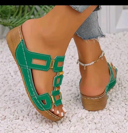 Fancy Open Wedges