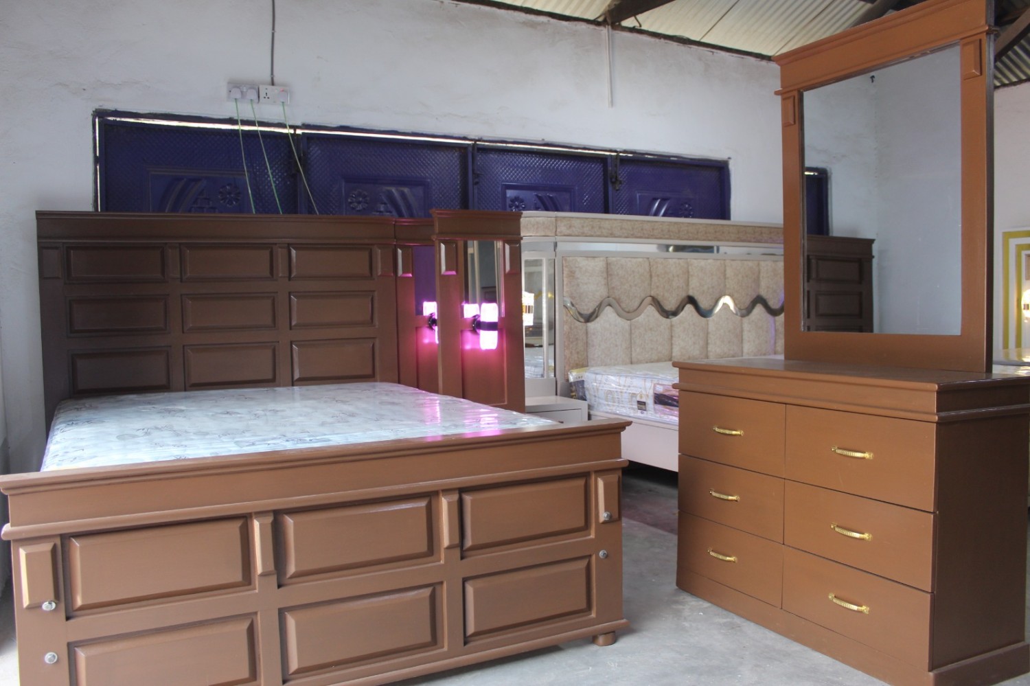 Executive Royal Bedroom Set